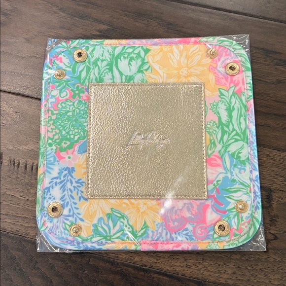 New With Tags Lilly Pulitzer Set - Picture 9 of 10